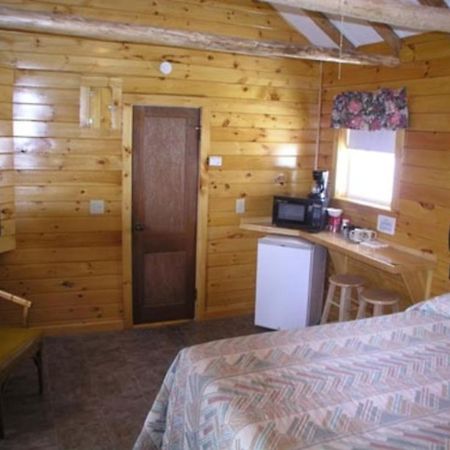 Maple Leaf Motel Schroon Lake Exterior foto