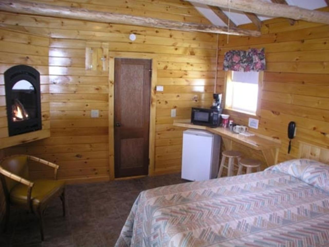 Maple Leaf Motel Schroon Lake Exterior foto